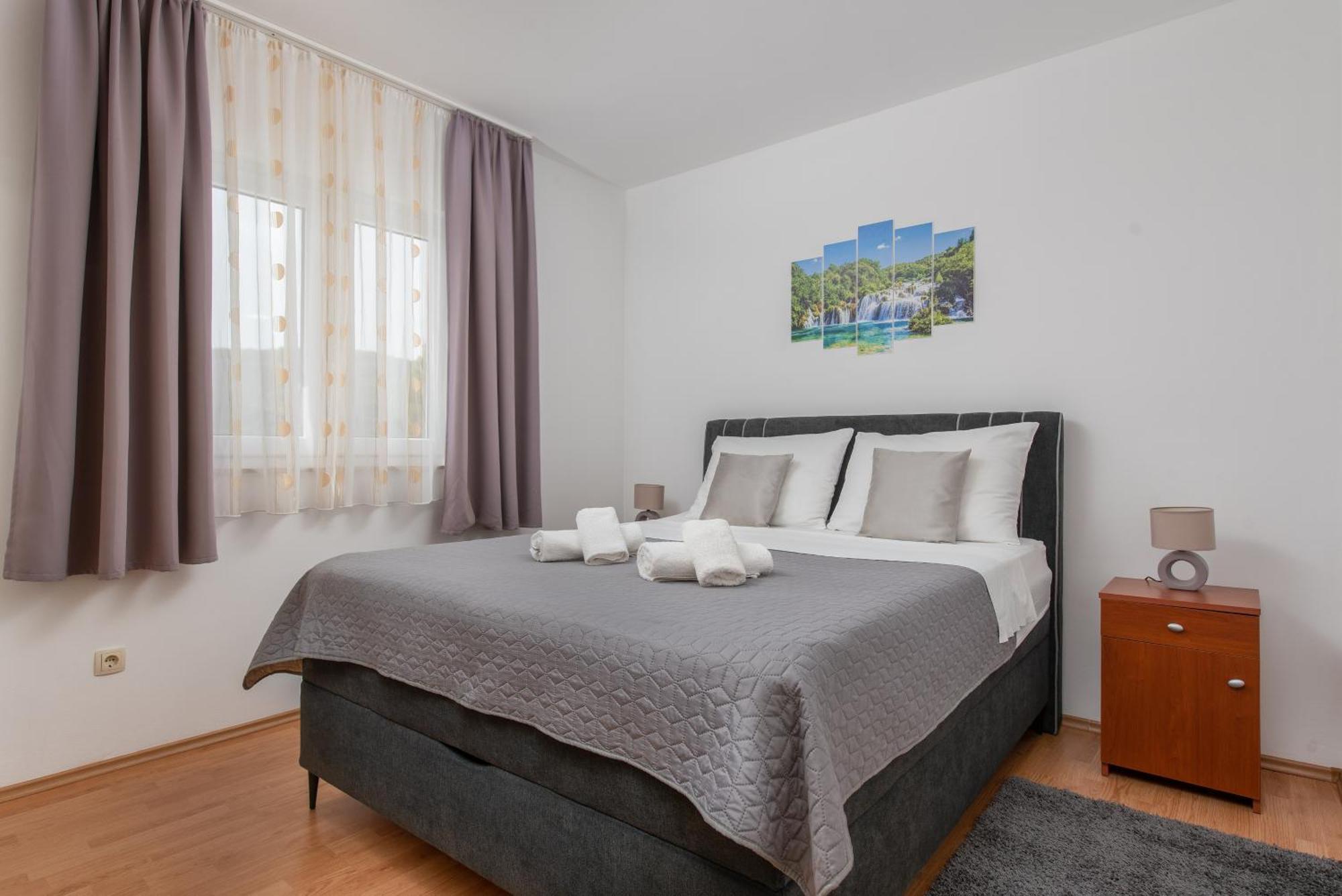 Apartments Iva Marina Extérieur photo