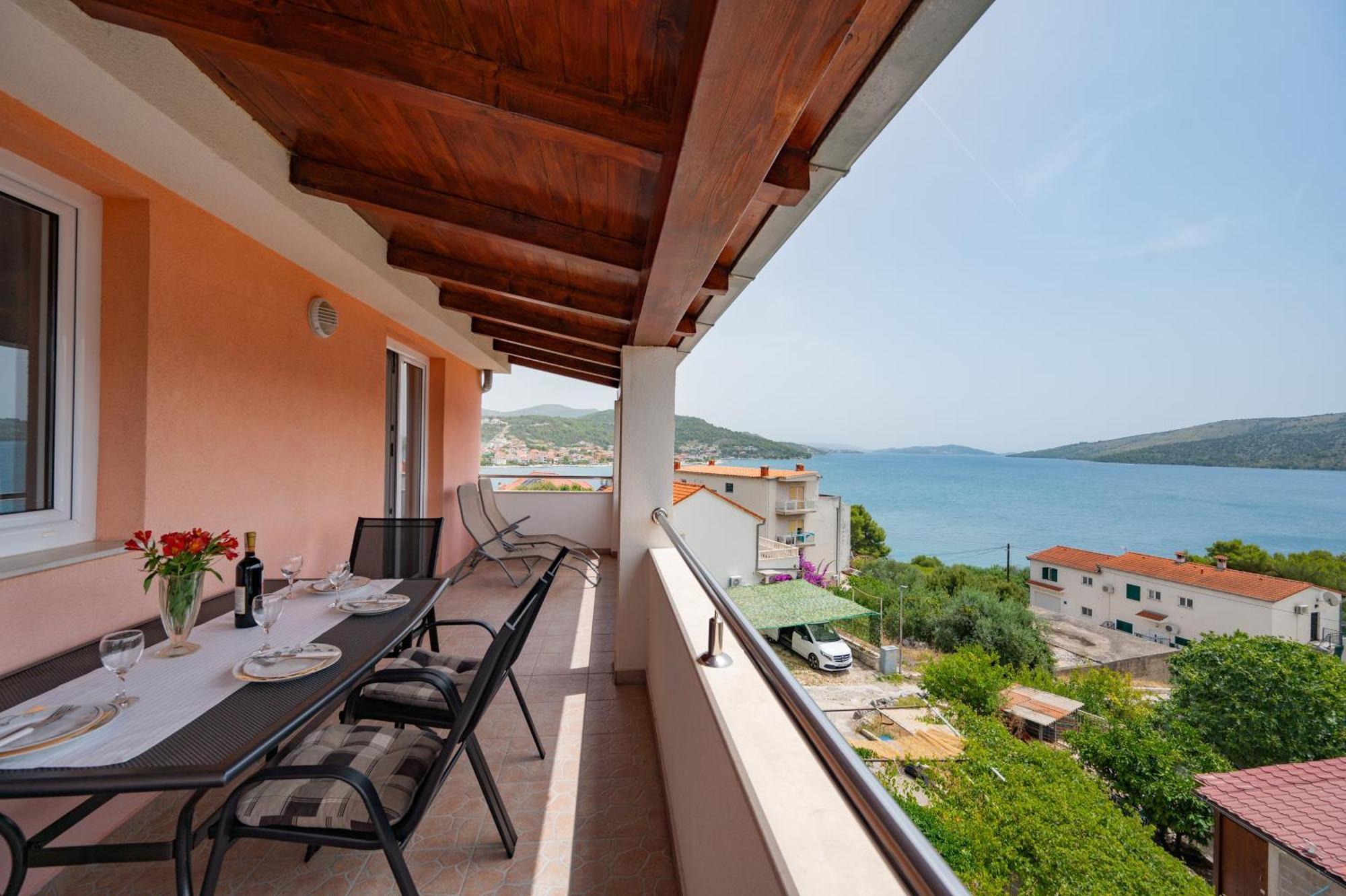 Apartments Iva Marina Extérieur photo